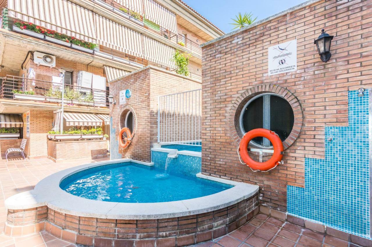 Homeholidaysrentals Frida Pineda de Mar Exteriör bild